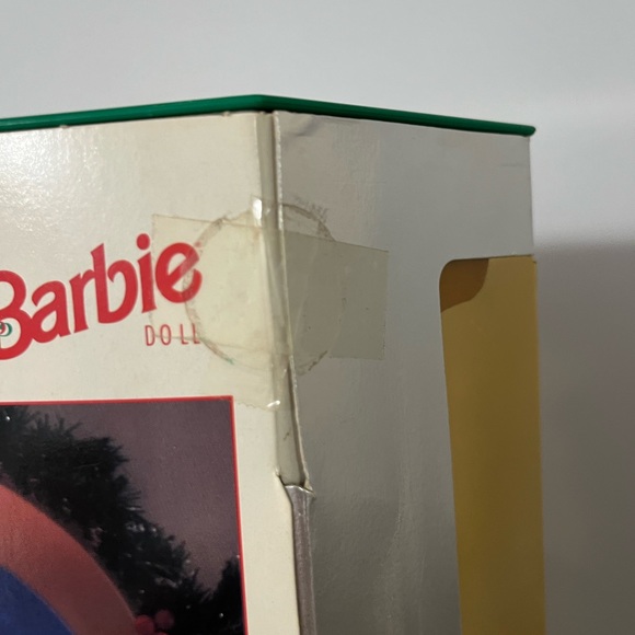 1992 Happy Holiday Barbie Collectable Doll by Mattel - Picture 10 of 12